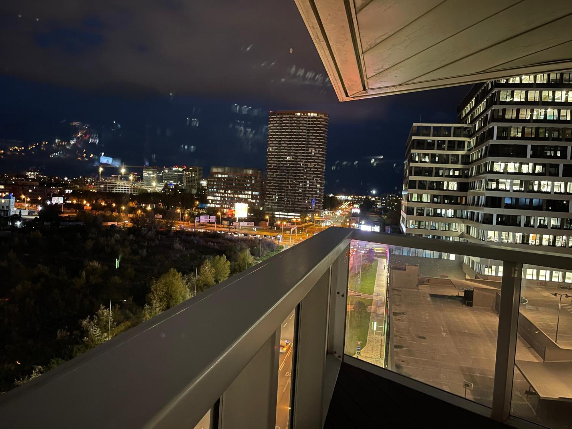 Sag Panorama City Apartment 3 Rooms Free Parking Free Wifi Bratislava Exterior photo